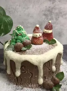 Christmas tree cake