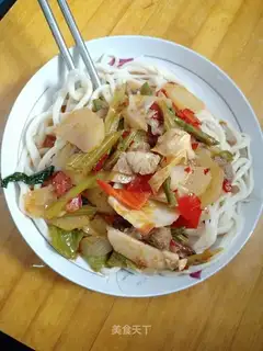 Xinjiang's family is constantly meeting