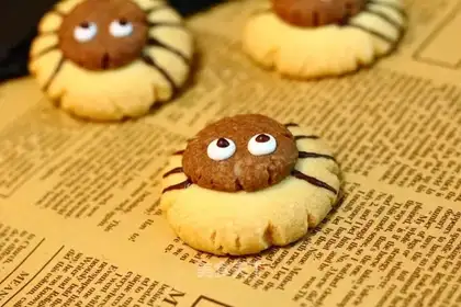 Spider crackers