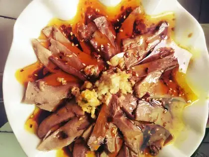 Red oil pig tongue