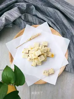 Mango-fruit
