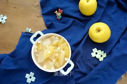 Apple Sydney almond ginger soup