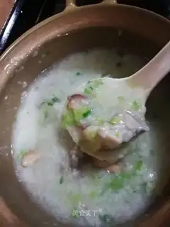 Wine and mushroom chicken congee