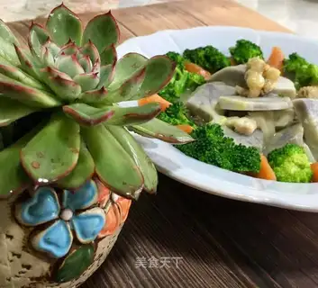 Potato-head broccoli