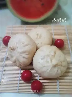 Poppy buns