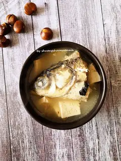 Tofu soup
