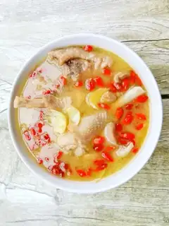 Lily chicken soup