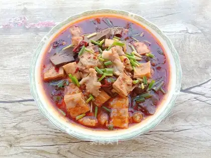 Skinned tofu and pig blood