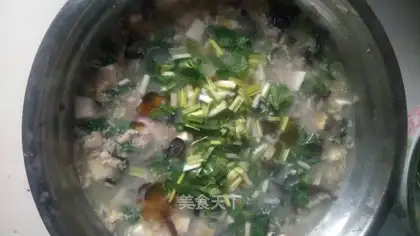 Mushroom tofu soup