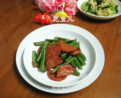 Elbow ham and beans