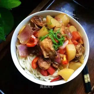 Chicken piece of potato noodles