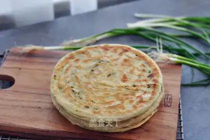 Hot onion waffles