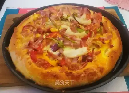 Rolling ham pizza