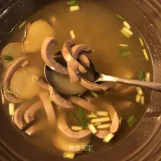 Pig's waist soup