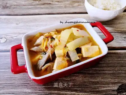Hot cabbage vegetable pot