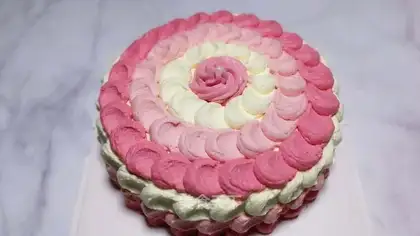 Gradual Color Float Cake
