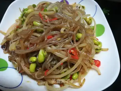 A soybean sprouts fan