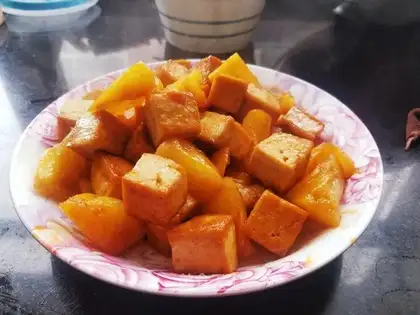 Pineapple, old tofu