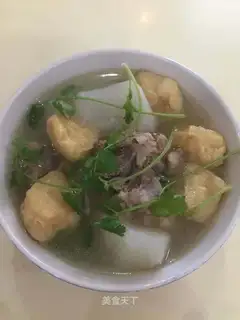 ♪ White radish oil tofu dragon bone soup ♪