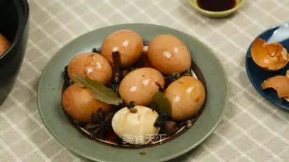 Tea eggs