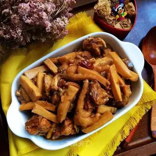 Chicken crumbs