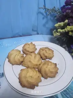 Cream cookies