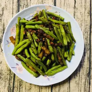 Four seasons of bean fried meat