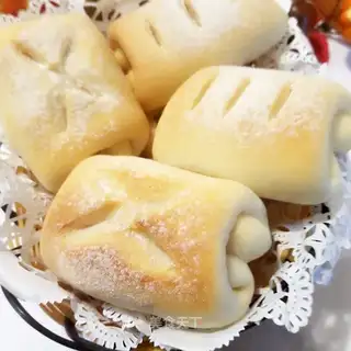 Salt milk rolls