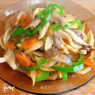 Scrambled mushrooms