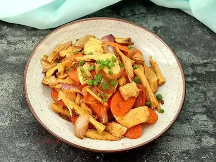 Carrot onions and oxen