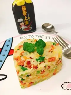 Red sausage fried rice