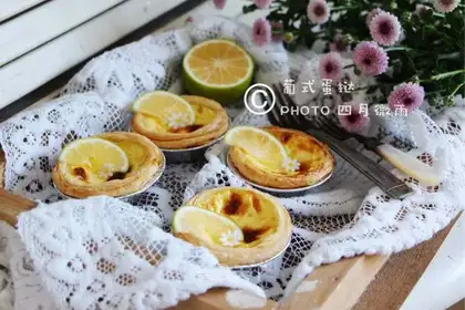 A simple quick hand with a Portuguese egg