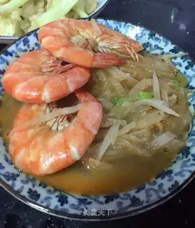 Shrimp radish soup