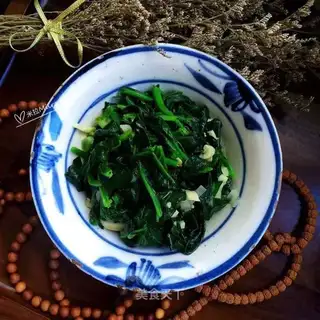 Scrambled spinach