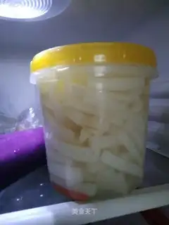 Sugar vinegar and radish