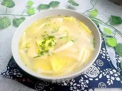 Protein sea mushroom tofu soup