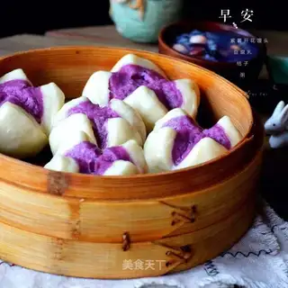 Potatoes with flowers