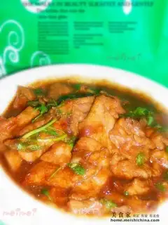 Scrambled pork slices with five spices