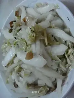 stir-fried pork with Chinese cabbage