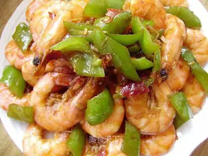 stir-fried shrimps with spicy sauce