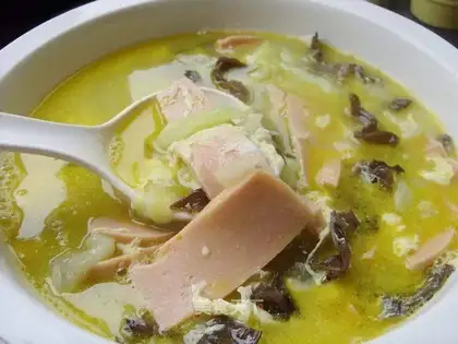 loofah ham and egg soup