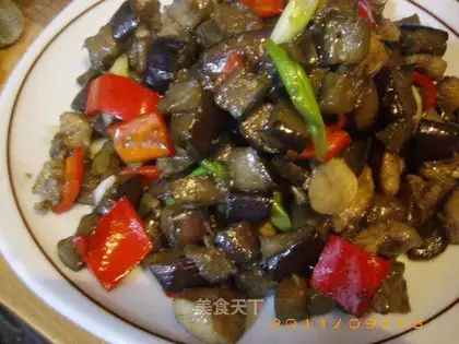 Roasted diced chicken with eggplant