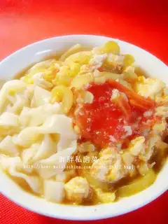 Tomato loofah gravy noodles