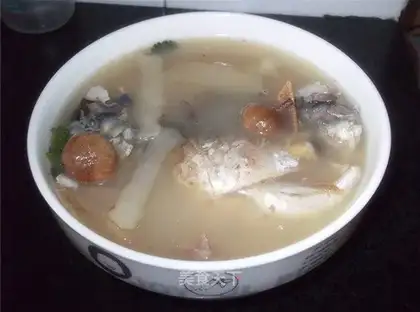 Crocodile carp stewed with Polygonatum and Figs