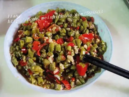 stir-fried minced pork with sour beans