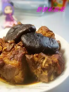 Home-cooked pork ribs