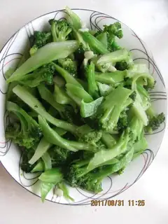 garlic broccoli