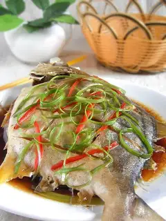 Steamed pomfret