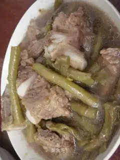 Stewed ribs with beans