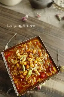 Hot and sour noodles